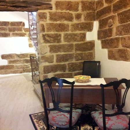 B&B Colti Di Rosa Castelsardo Bagian luar foto
