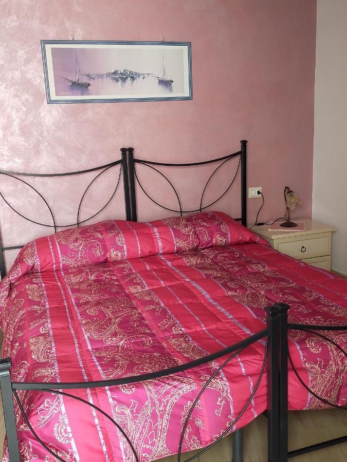 B&B Colti Di Rosa Castelsardo Bagian luar foto